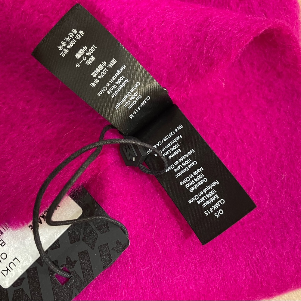 NWT Mackage LUKI Scarf Color Berry - Picture 8 of 13